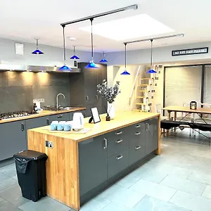 The Old Bakery Holiday home Cheltenham